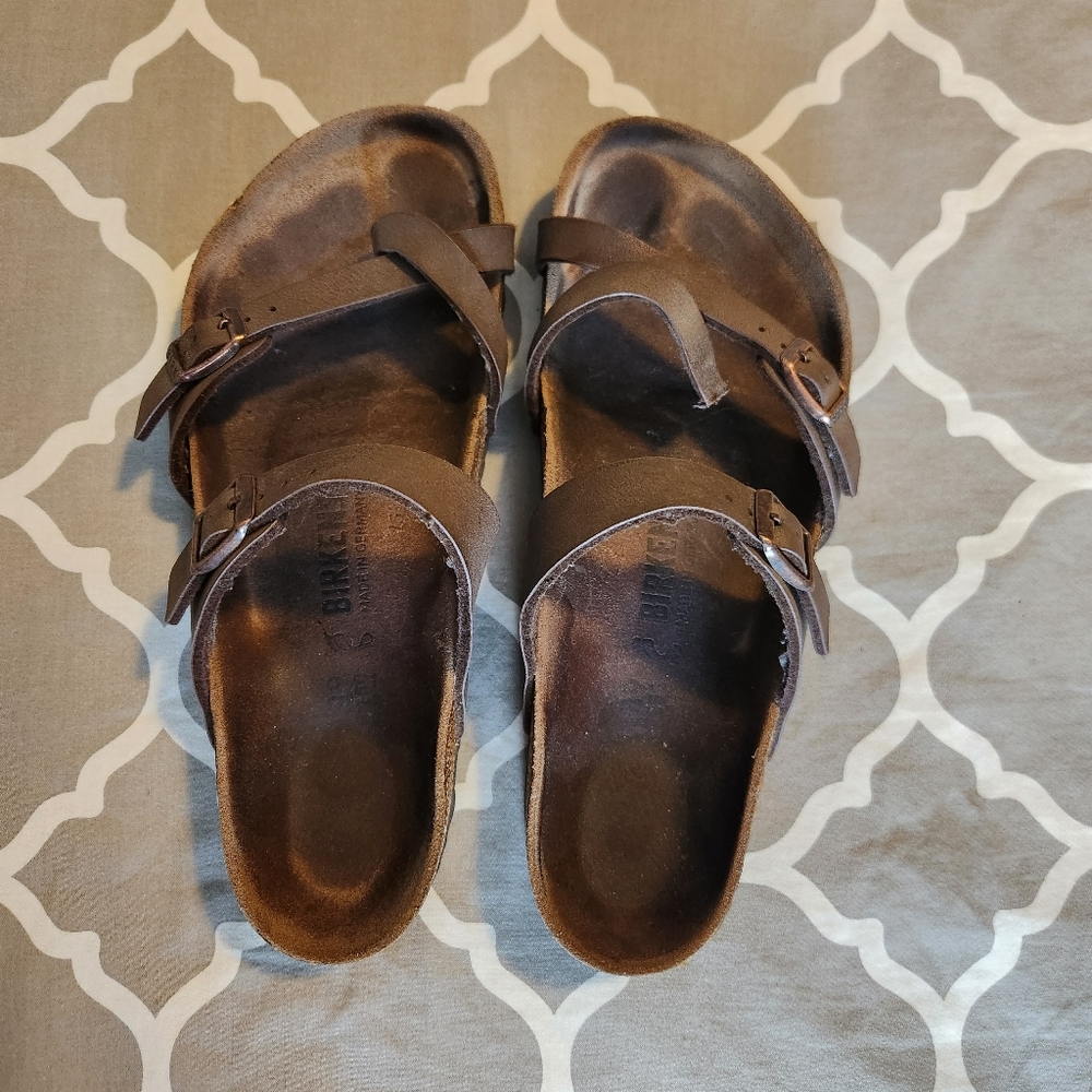 Left Birkenstock Mayari Women's Size 39/8.5